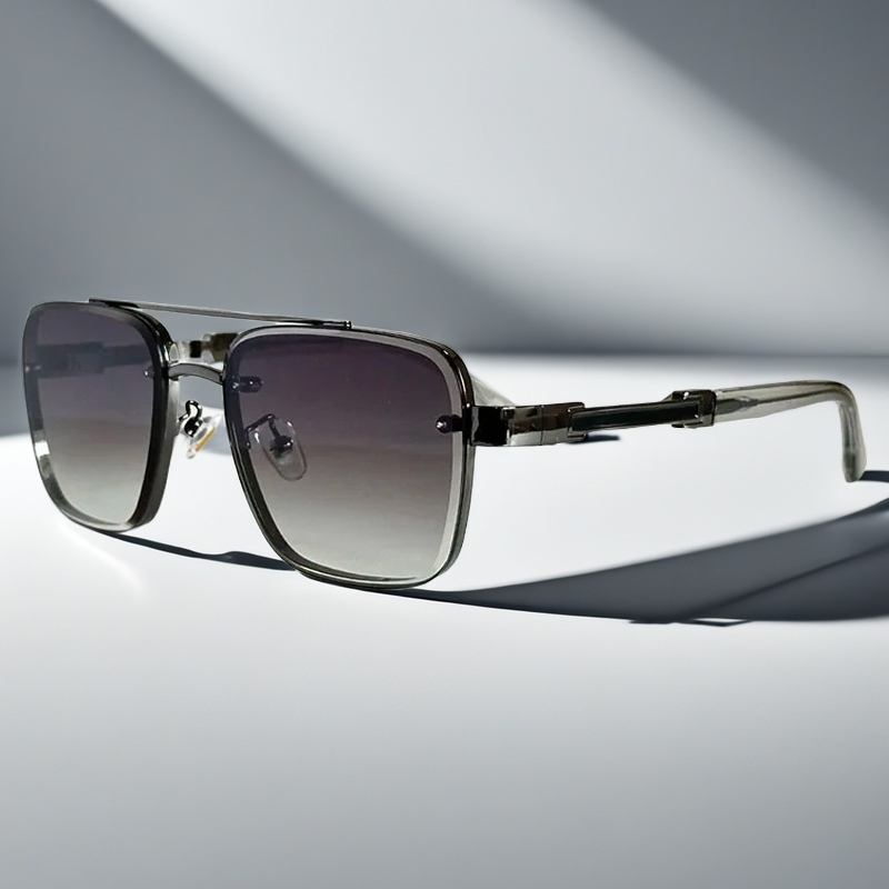 Square Metal Frame Sunglasses with Gradient Lenses