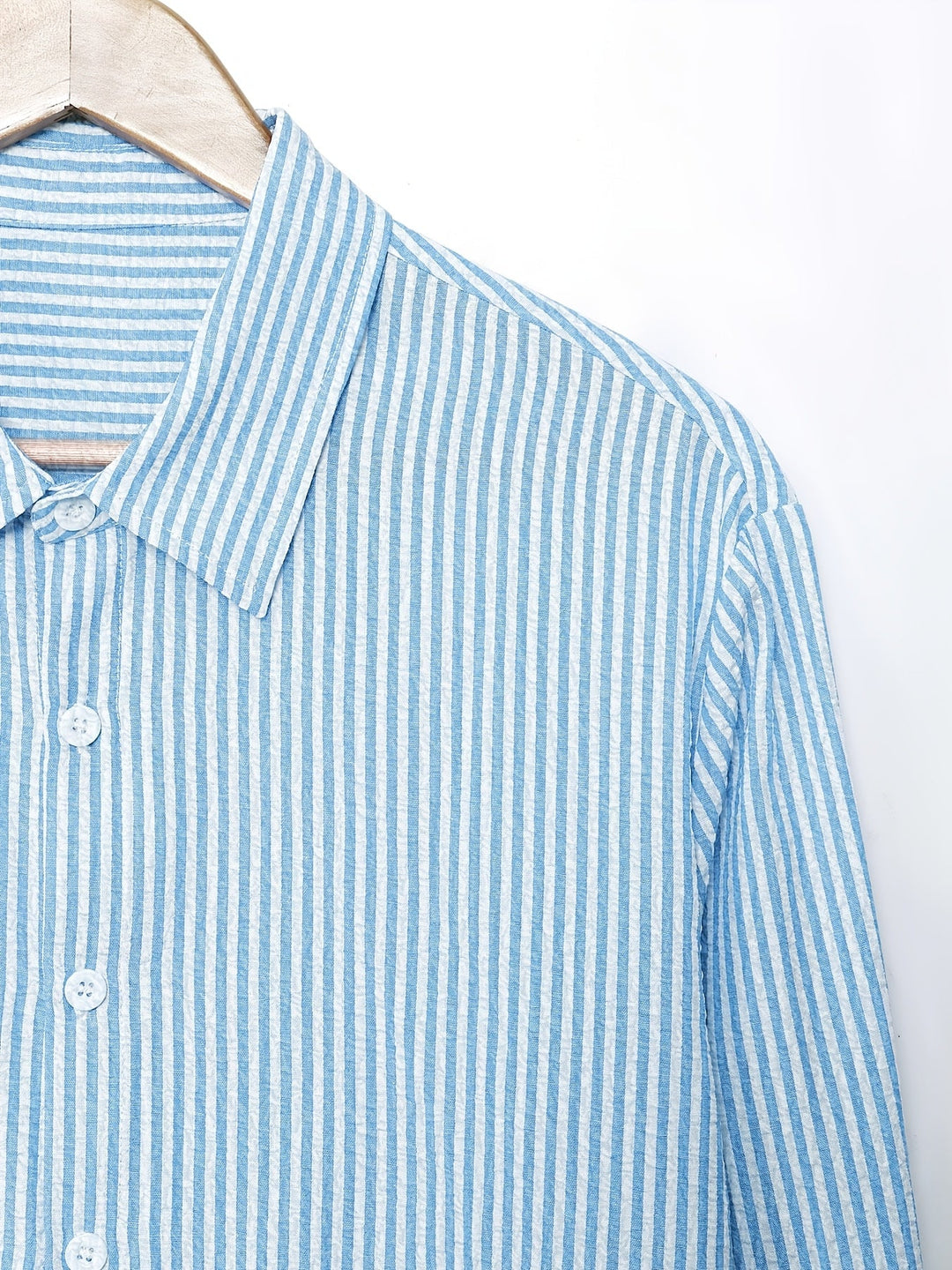 Men's Seersucker Striped Shirt in Relaxed Fit
