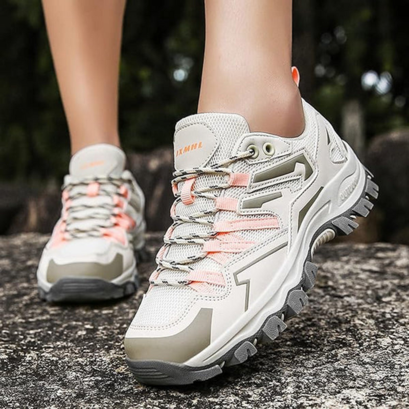 Women's Lace-Up Trail Running Shoes with Chunky Sole
