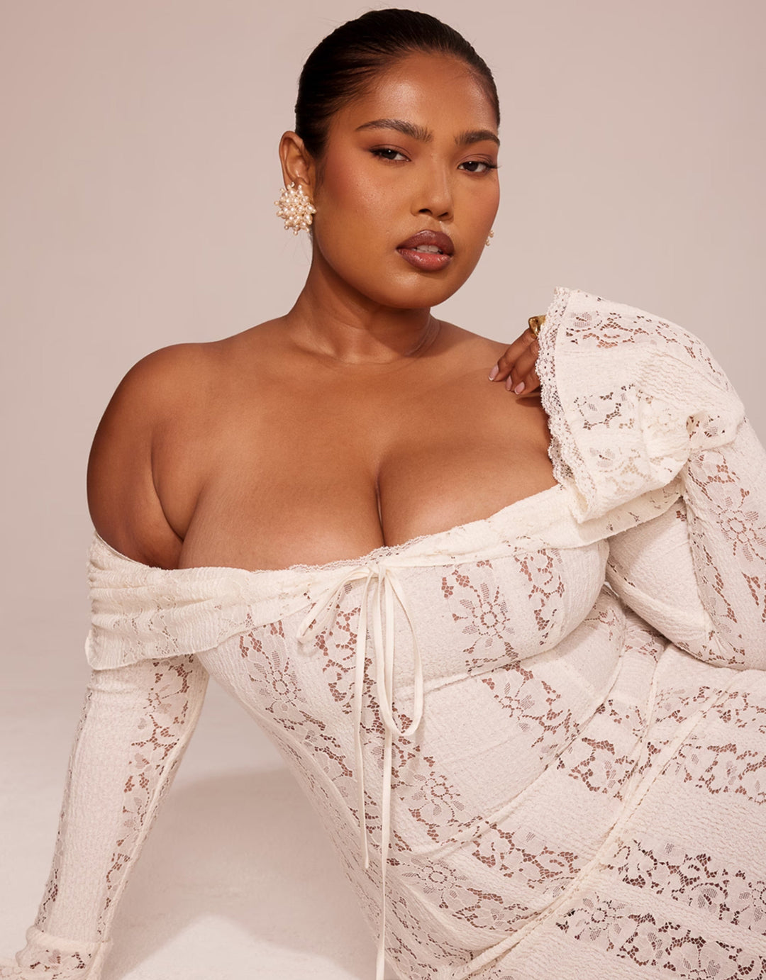 Isabella | Elegant Off Shoulder Lace Maxi Dress