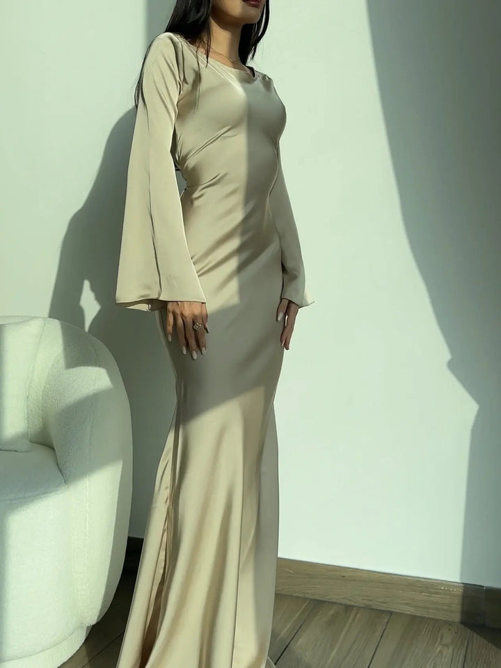 Elina | Elegant Long Sleeved Maxi Dress
