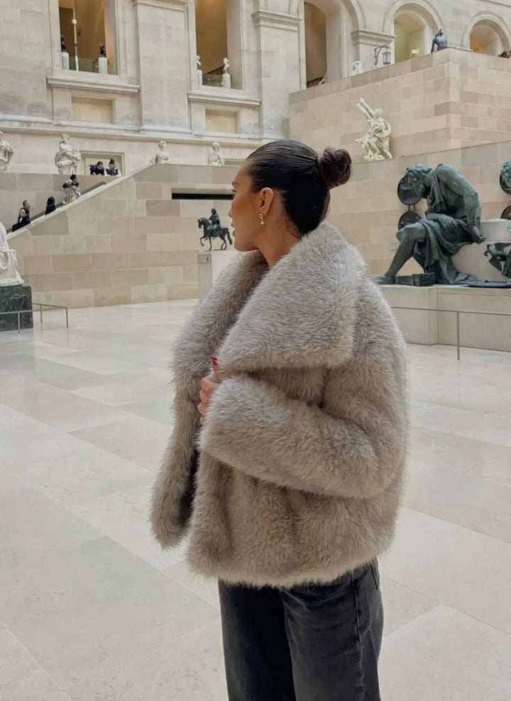 Isabella | Luxe Faux Fur Cropped Jacket