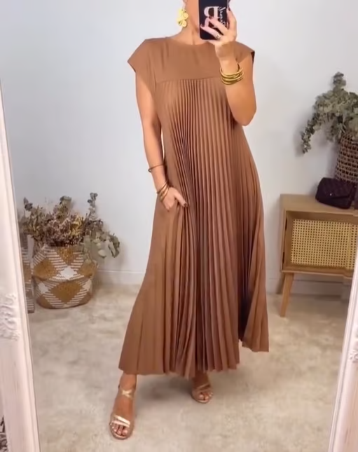 Sophia | Pleated Cap Sleeve Maxi Dress
