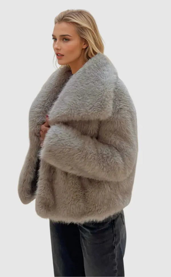 Isabella | Luxe Faux Fur Cropped Jacket