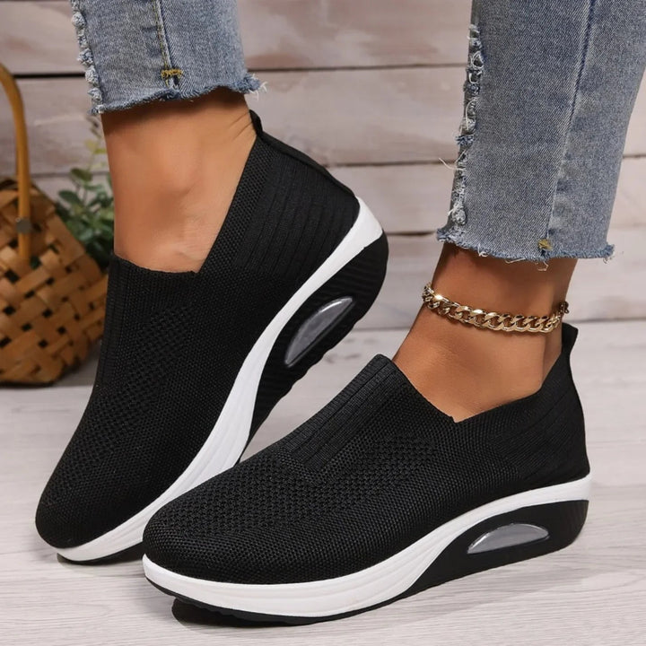 Women's Chunky Knit Platform Sneakers