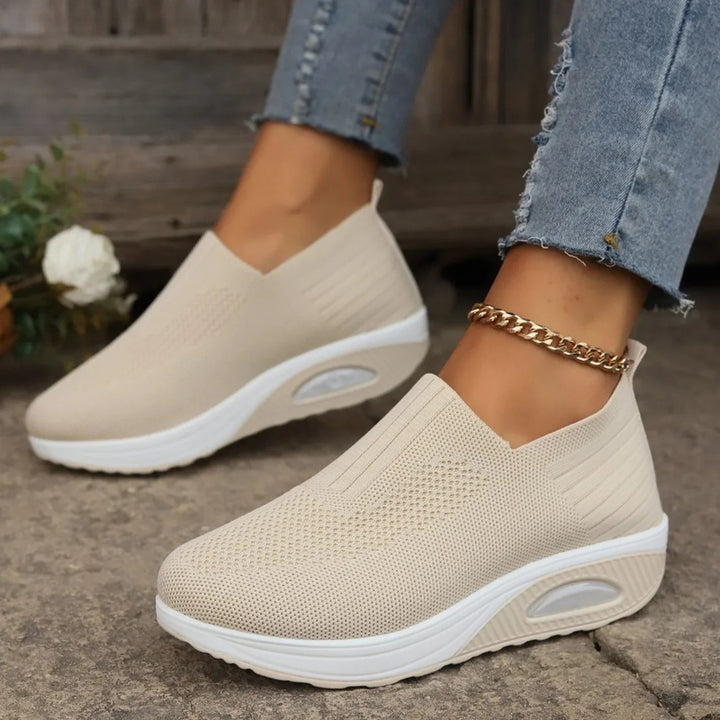 Women's Chunky Knit Platform Sneakers
