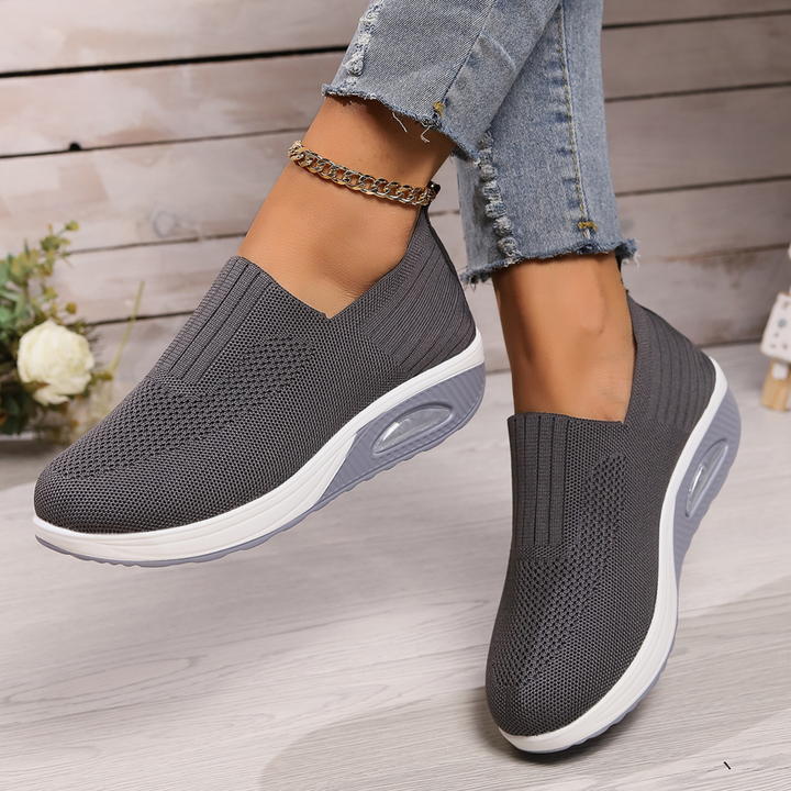 Women's Chunky Knit Platform Sneakers