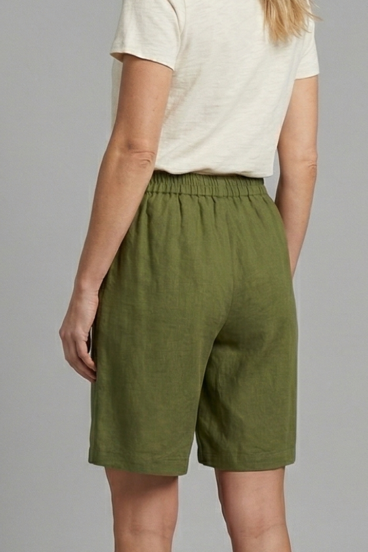 Women’s Relaxed Fit Linen Shorts