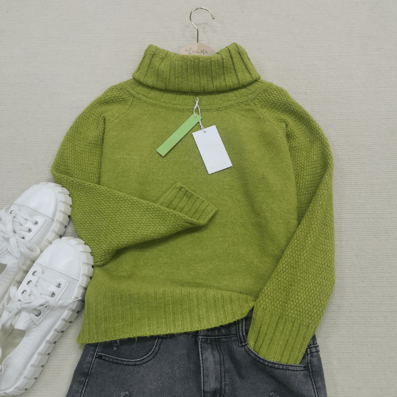 Women's Oversized Roll Neck Jumper with Ribbed Cuffs