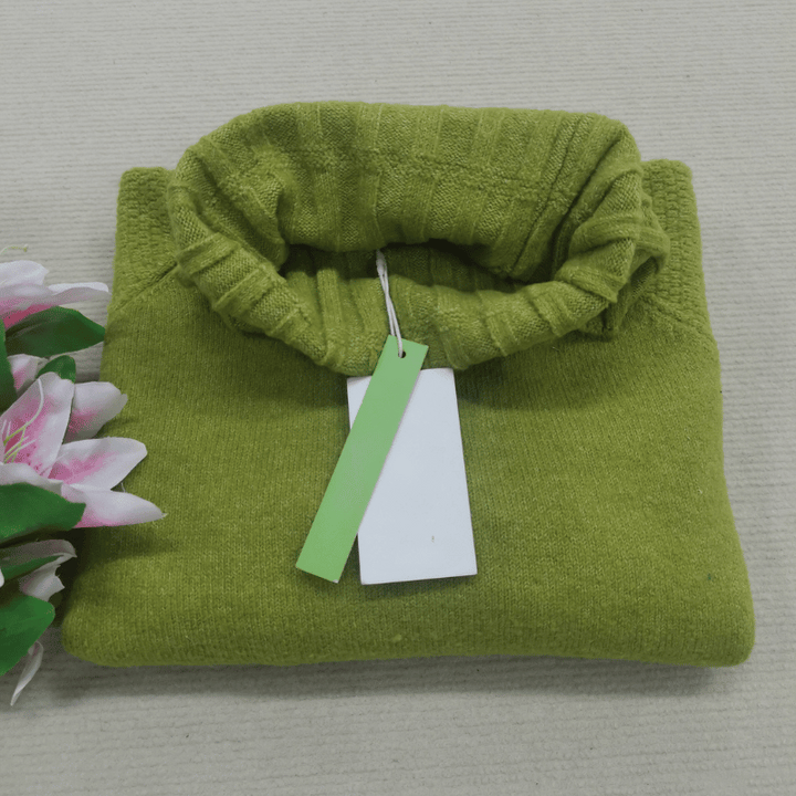 Women's Oversized Roll Neck Jumper with Ribbed Cuffs