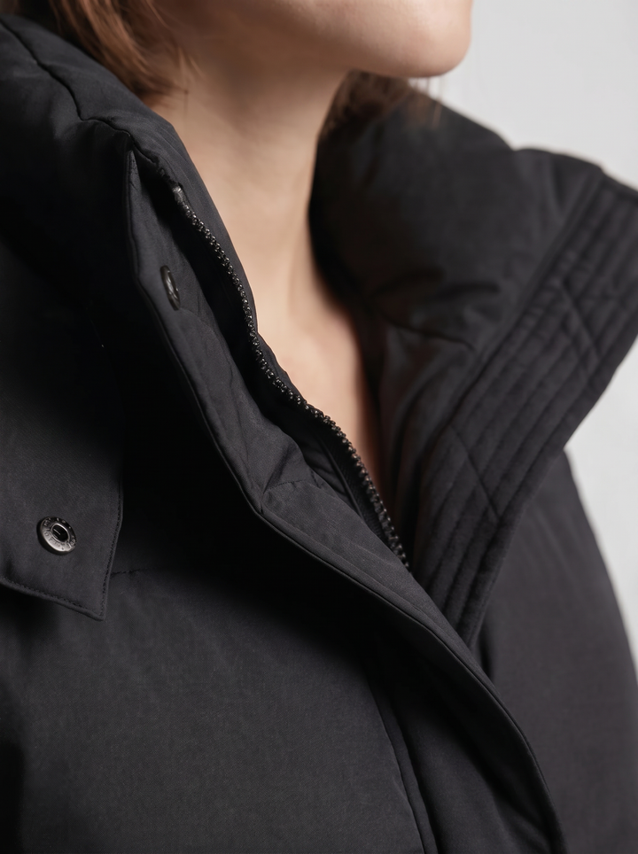 Women's Cropped Puffer Jacket with Funnel Neck Collar