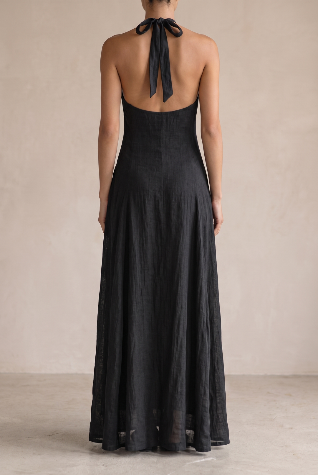 Women's Linen Halter Maxi Dress with Flowing Skirt