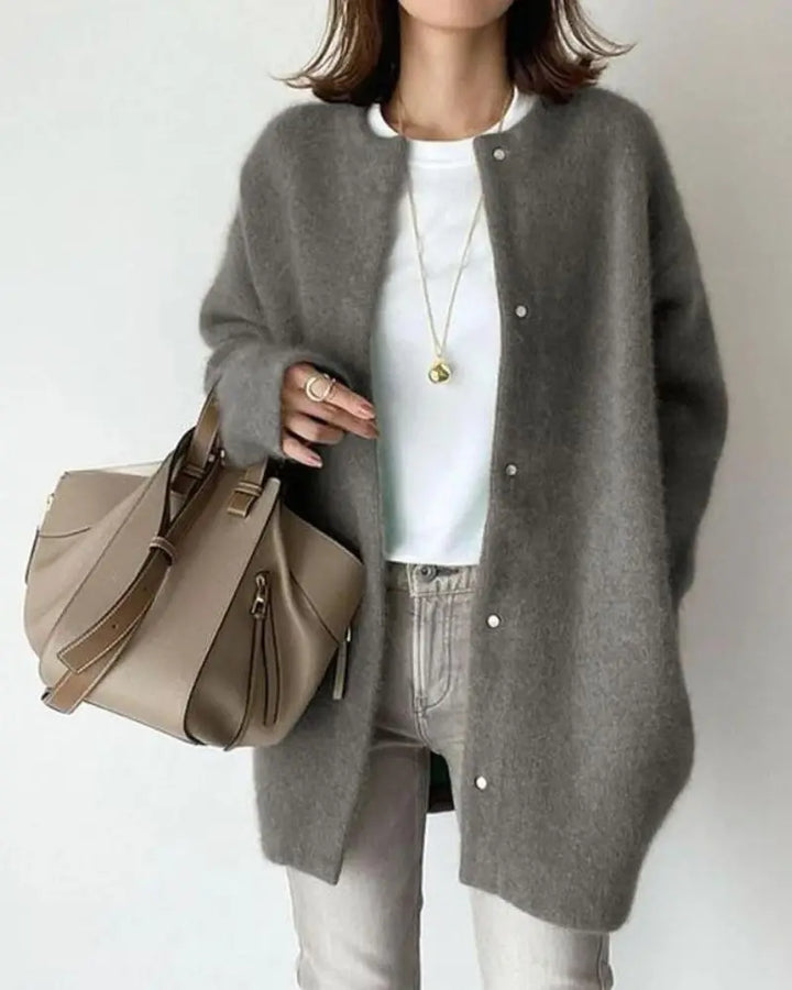 Women's Wool Blend Cardigan with Deep Pockets in a Relaxed Fit