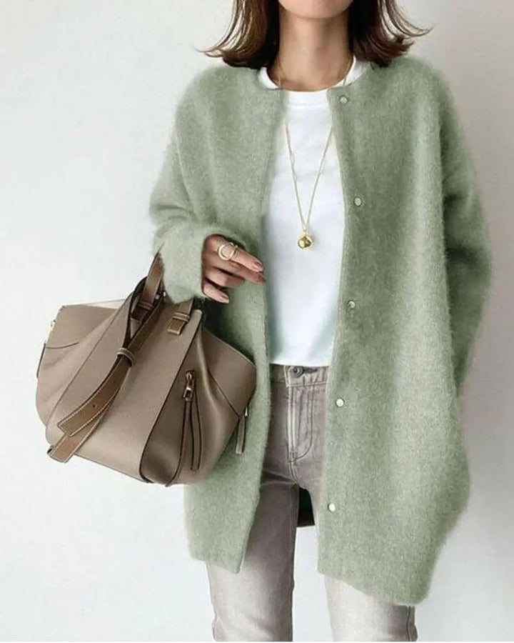 Women's Wool Blend Cardigan with Deep Pockets in a Relaxed Fit