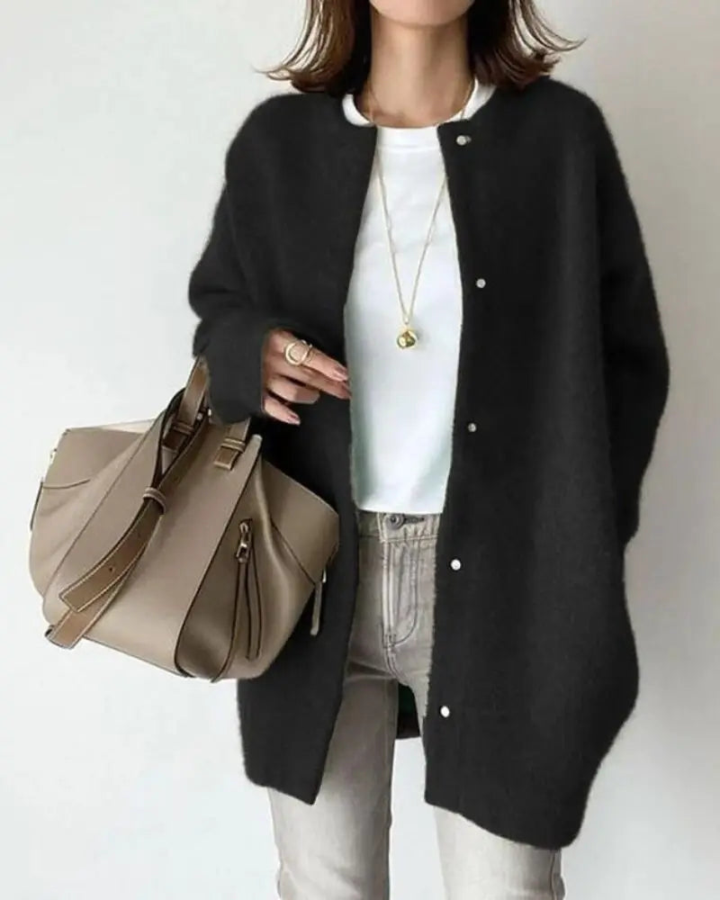 Women's Wool Blend Cardigan with Deep Pockets in a Relaxed Fit