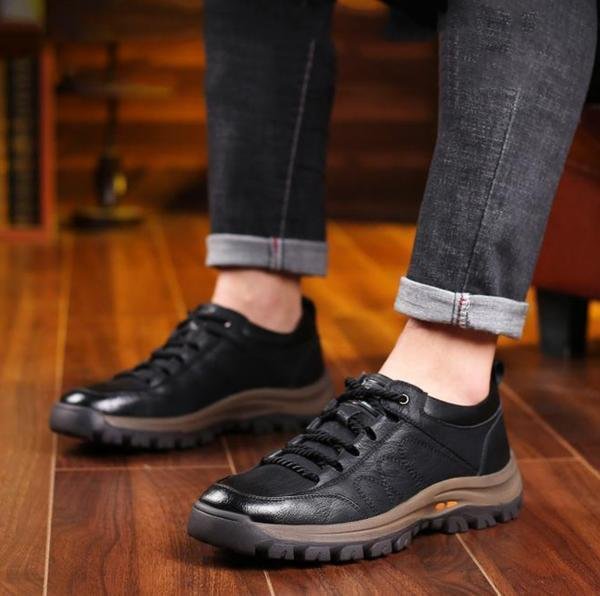 Leather Lace-Up Hiking Shoes with Rugged Sole