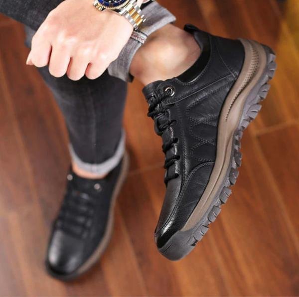 Leather Lace-Up Hiking Shoes with Rugged Sole