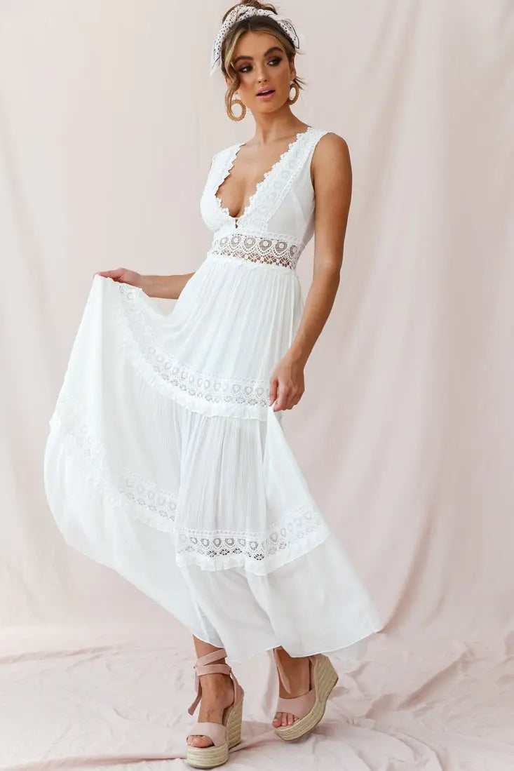 Eliza | Boho V-Neck Crochet Maxi Dress