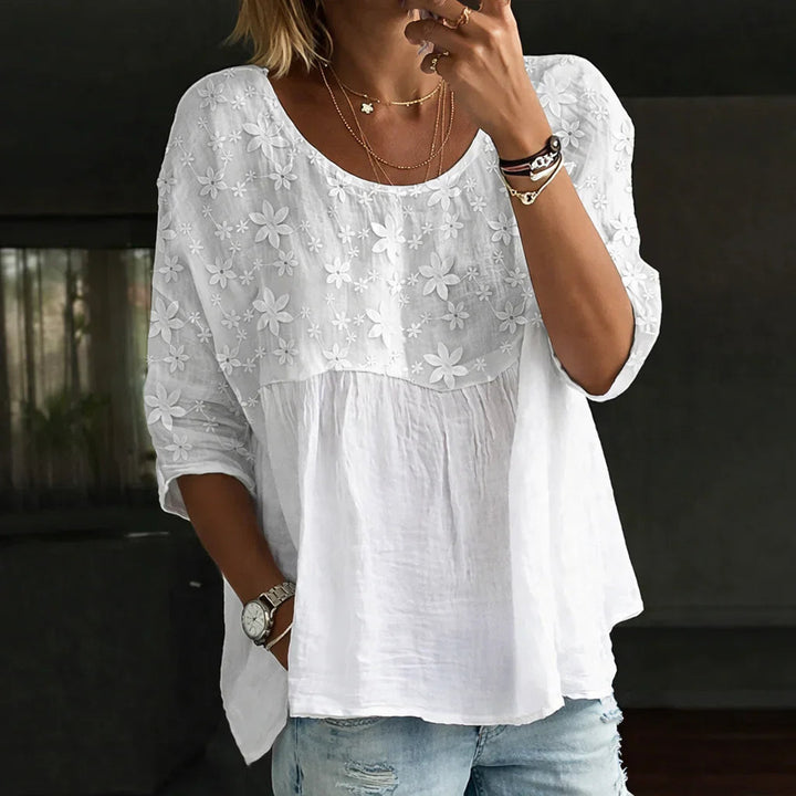 Women's Floral Embroidered Blouse in Relaxed Fit