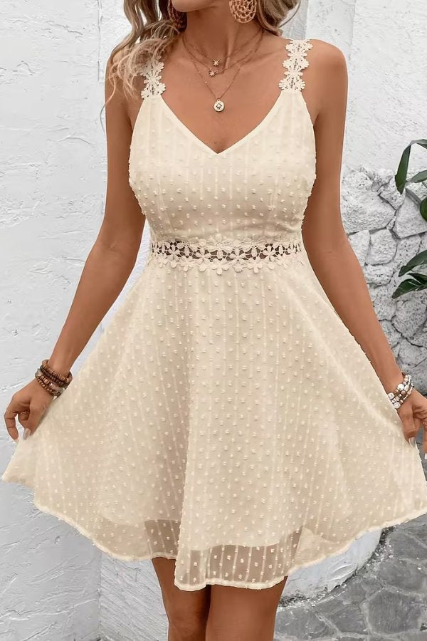 Sleeveless Lace Cocktail Dress